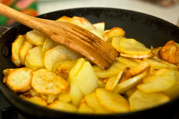 Как правильно жарить картошку – классическая технология