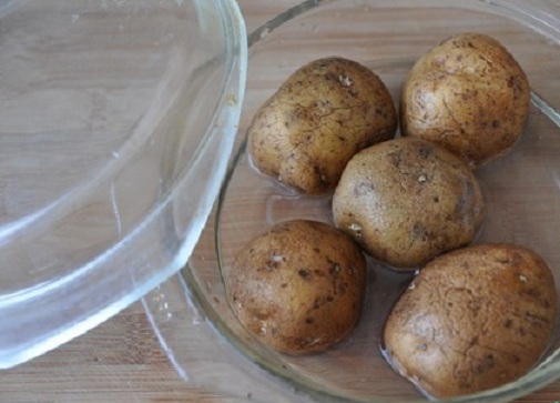 картошка в мундирах в микроволновке фото