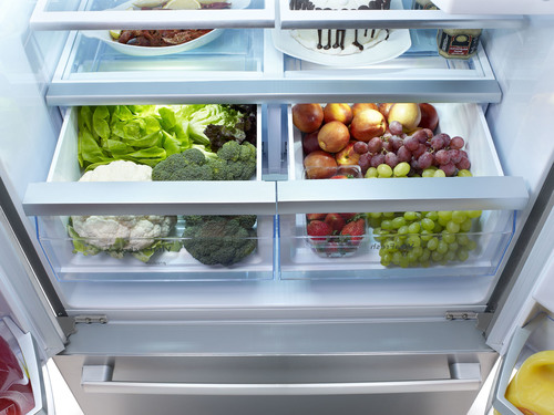 фото овощного отсека в холодильнике