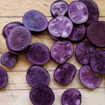 фото картошки фиолетового сорта