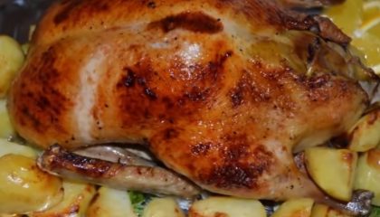 фото утки с яблоками и картошкой в духовке