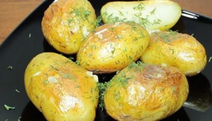 молодой картофель в мультиварке