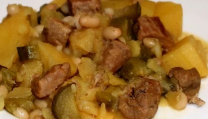 картошка с огурцами фото